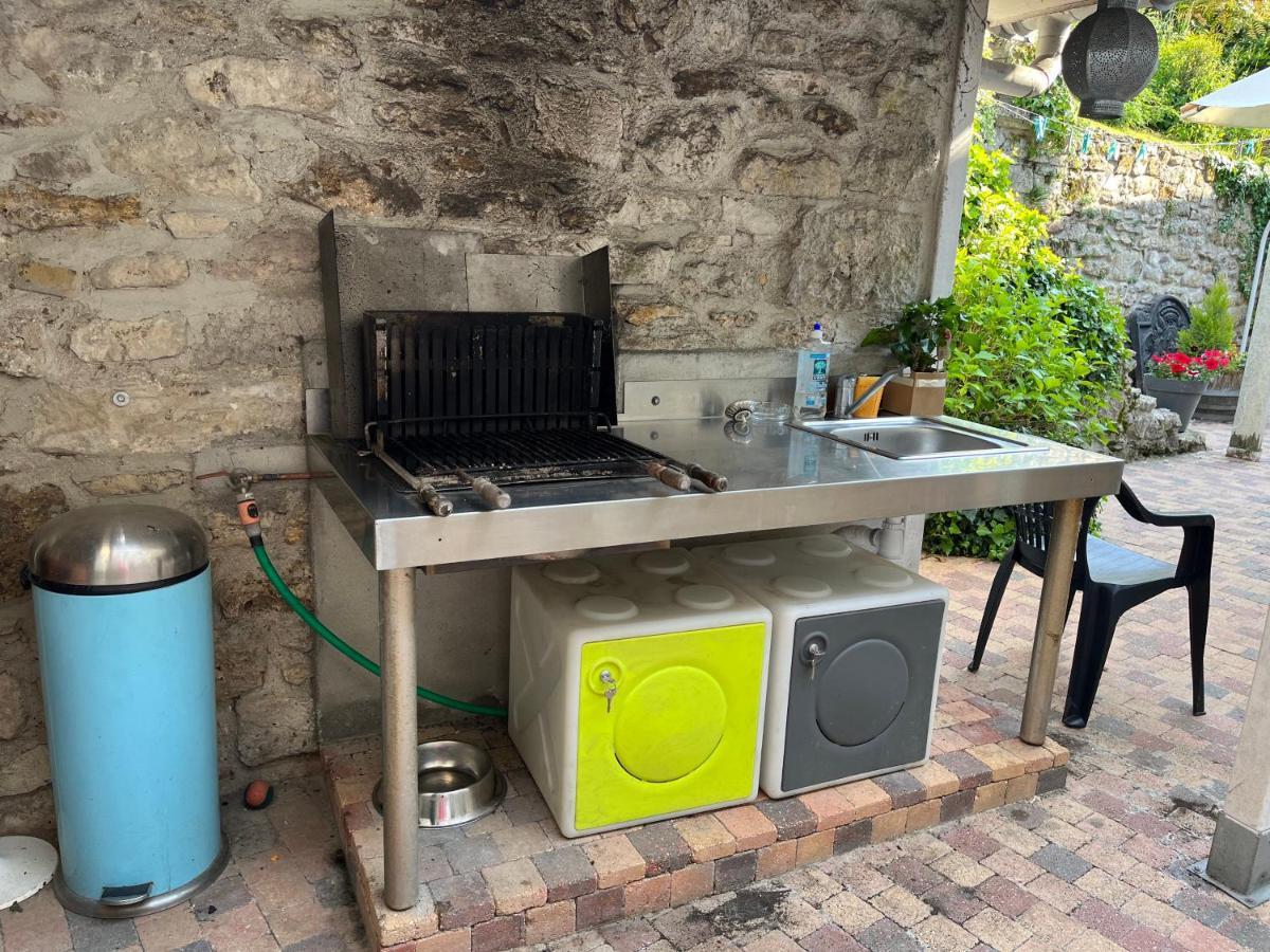 2 chambres dans maison de campagne avec piscine intérieure Lagery Extérieur photo