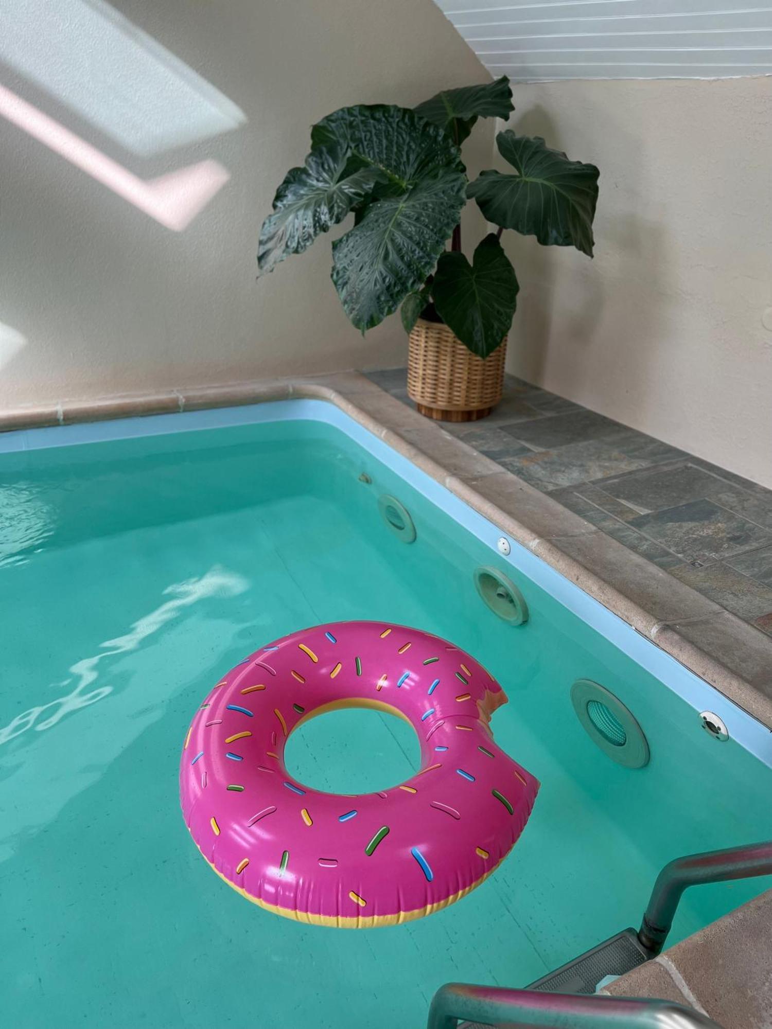 2 chambres dans maison de campagne avec piscine intérieure Lagery Extérieur photo